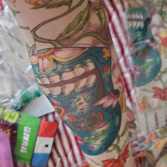 Tatto sleeves new price for 1 set of 2 sleeves! - Picture 7 of 12